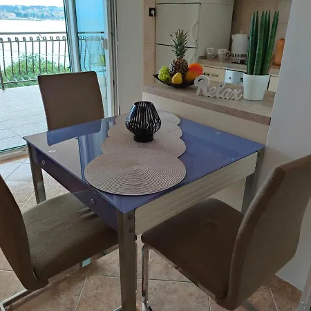 Beachfront Meri Daire *