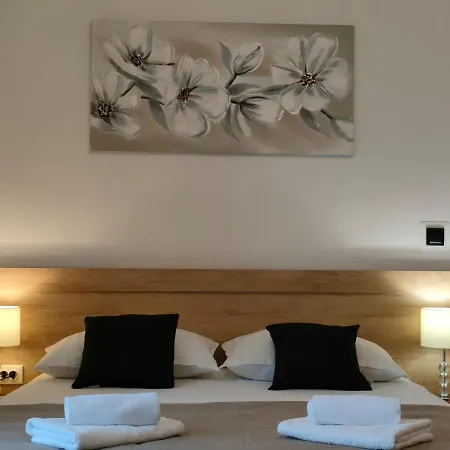 Beachfront Meri * Podstrana