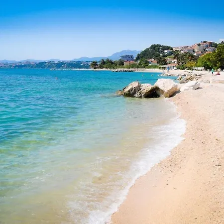 Beachfront Meri Apartment Podstrana