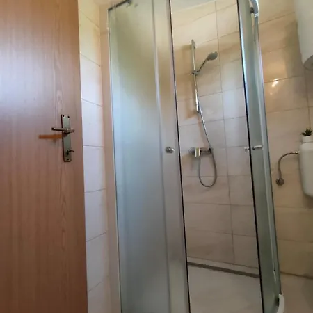 Beachfront Meri Apartment Podstrana